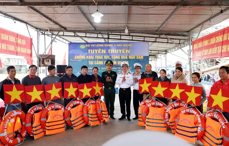 Vùng 3 Hải quân thi đua hoàn thành tốt nhiệm vụ