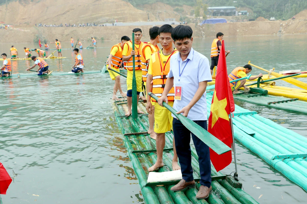 Đặc sắc Lễ hội đua mảng ở Bắc Mê