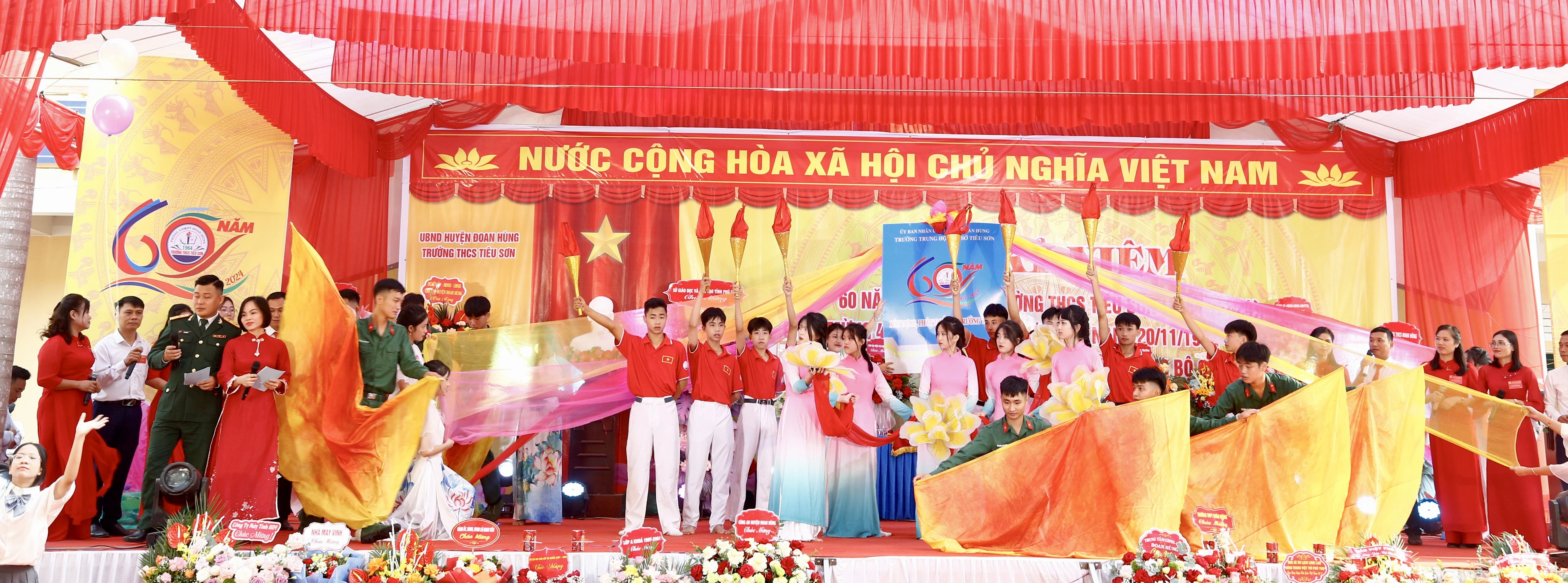 Trường THCS Tiêu Sơn kỷ niệm 60 năm thành lập