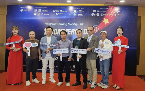 Sự Kiện Ecommerce Day Đà Nẵng 2024 quy tụ hơn 200 người tham dự thành công tốt đẹp