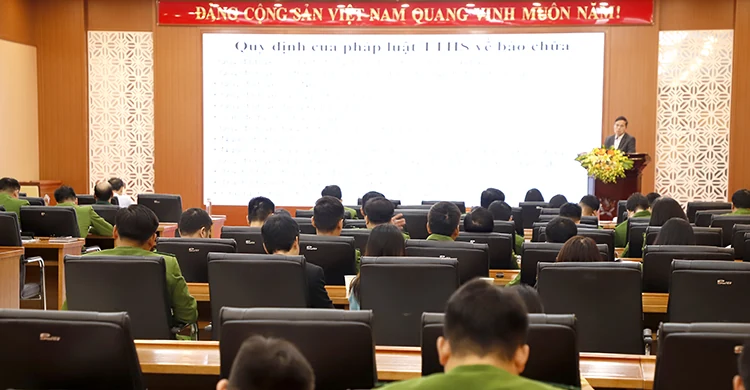 Ký kết phối hợp trực trợ giúp pháp lý trong điều tra hình sự