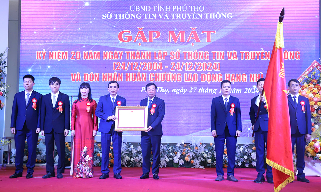 Sở Thông tin và Truyền thông: Đón nhận Huân chương Lao động hạng Nhì và gặp mặt kỷ niệm 20 năm ngày thành lập.