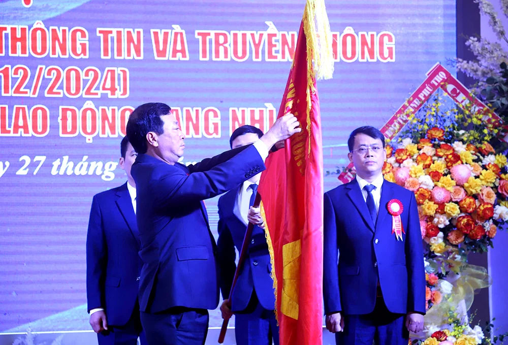Sở Thông tin và Truyền thông: Đón nhận Huân chương Lao động hạng Nhì và gặp mặt kỷ niệm 20 năm ngày thành lập