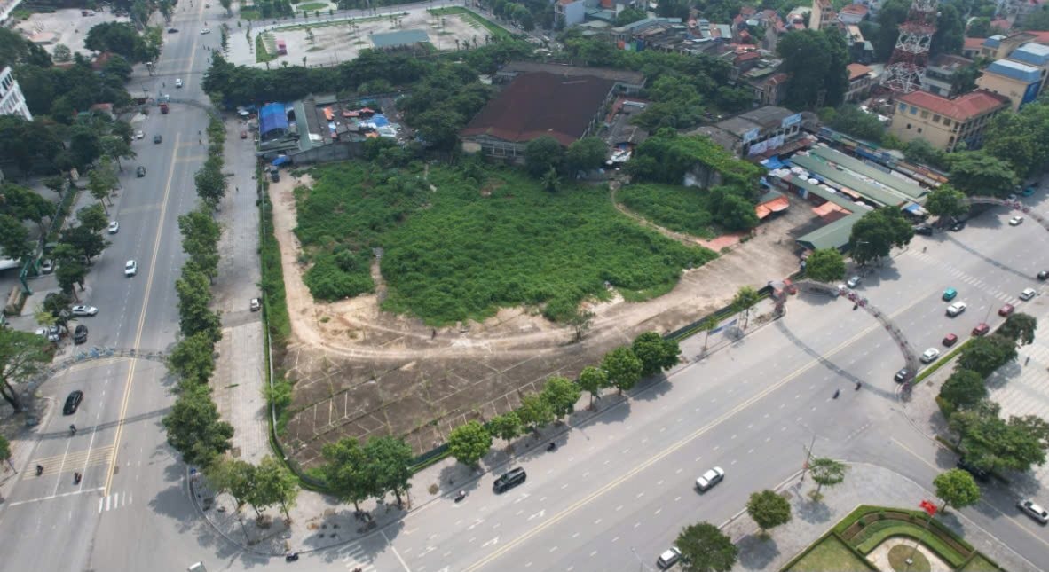 Agreement to Research the Construction of the Hung Kings Tower in the Center of Viet Tri City