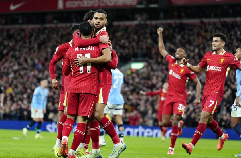 Liverpool kéo dài chuỗi trận tệ hại của Man City