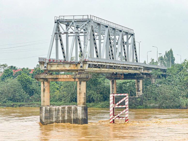 Approval of investment of over VND 635 billion to build the new Phong Chau bridge