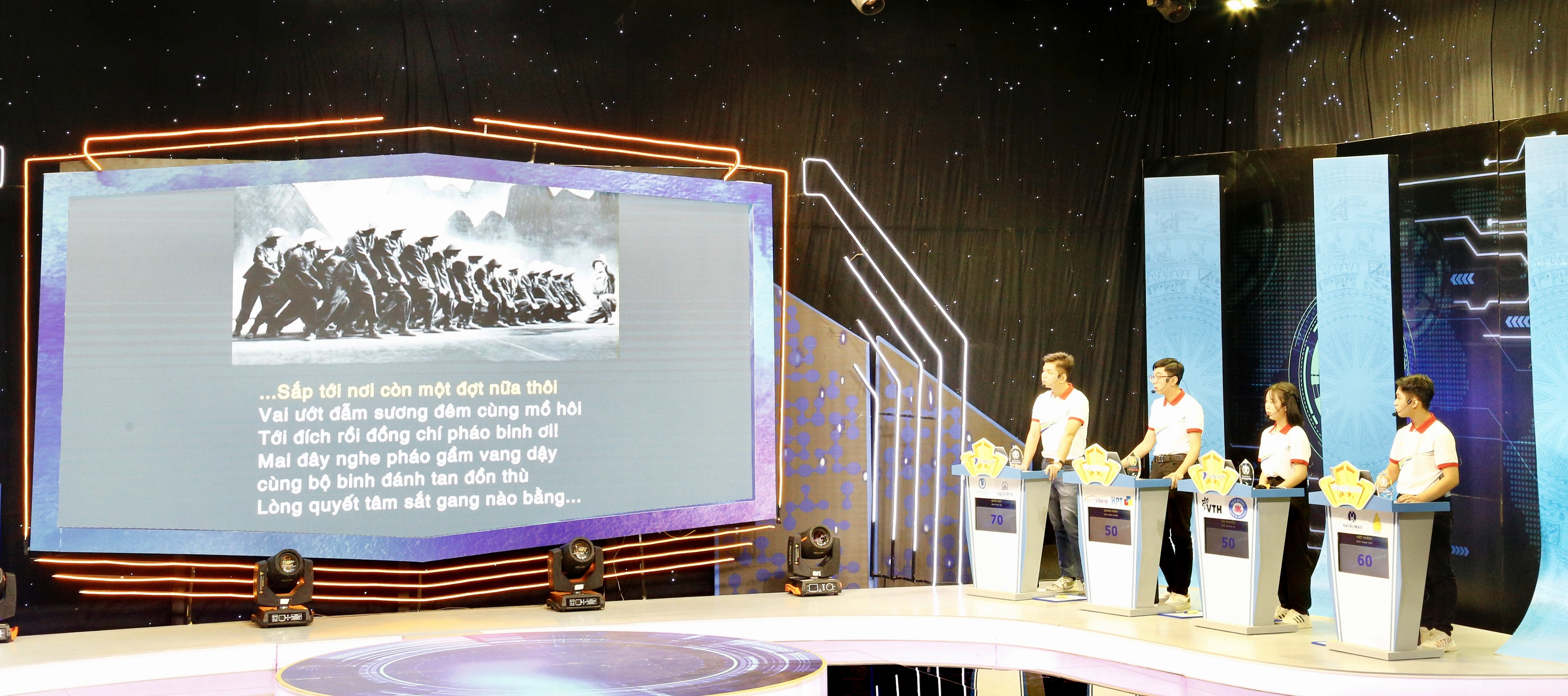 Lê Quốc Đạt - Trường THPT Việt Trì vô địch Gameshow “Khát vọng Lạc Hồng” mùa 3 