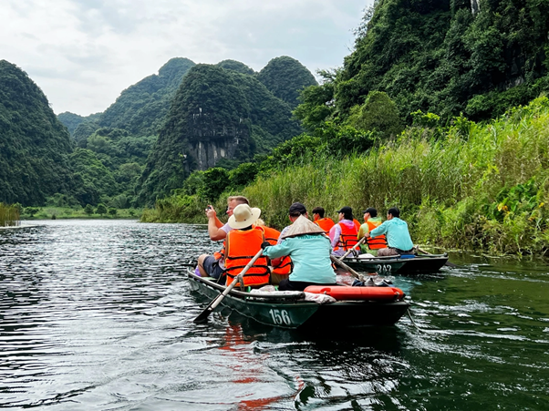 Khám phá tour Ninh Bình 1 ngày hấp dẫn trên Traveloka