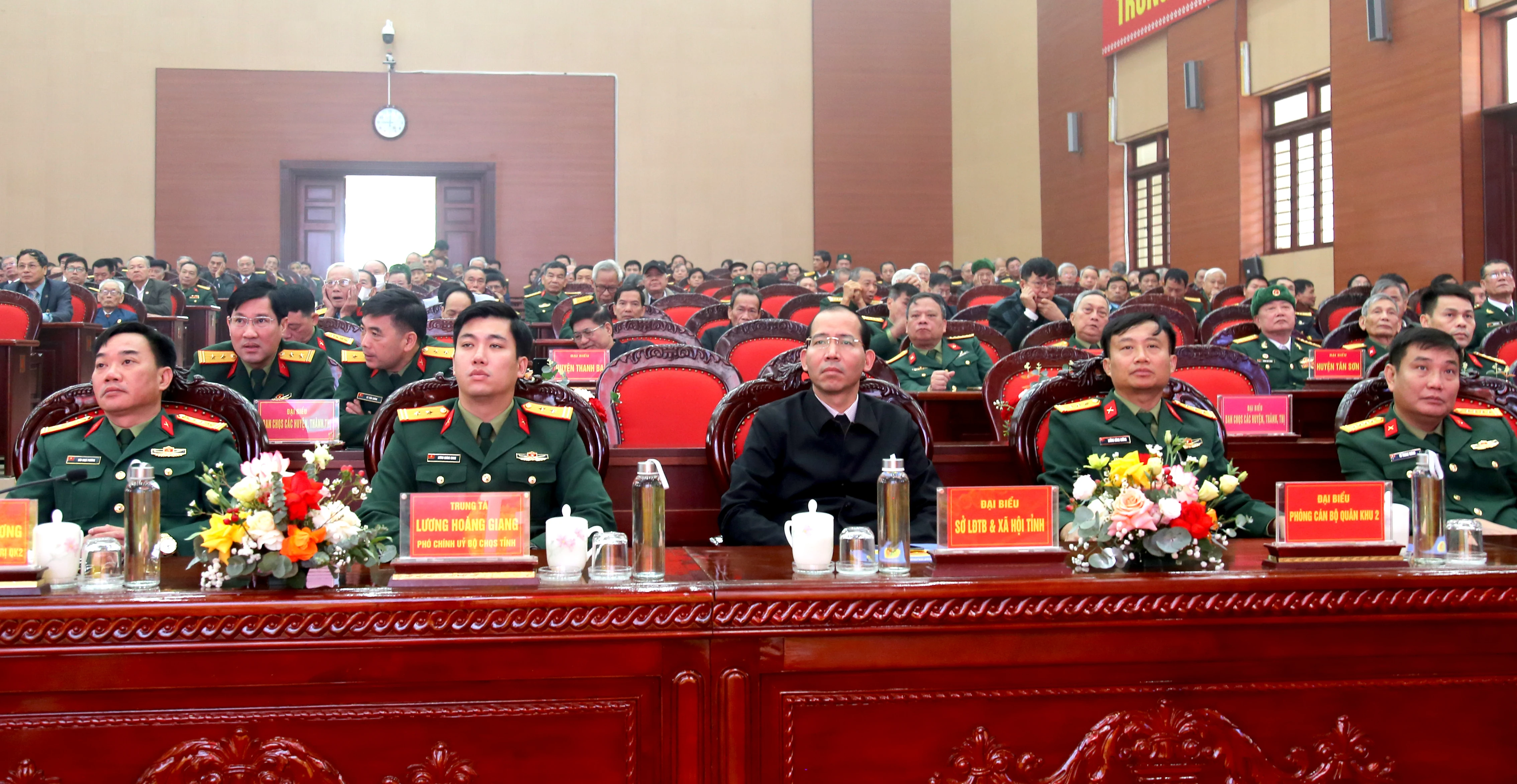 Gặp mặt cán bộ cao cấp Quân đội nghỉ hưu, nghỉ công tác trên địa bàn