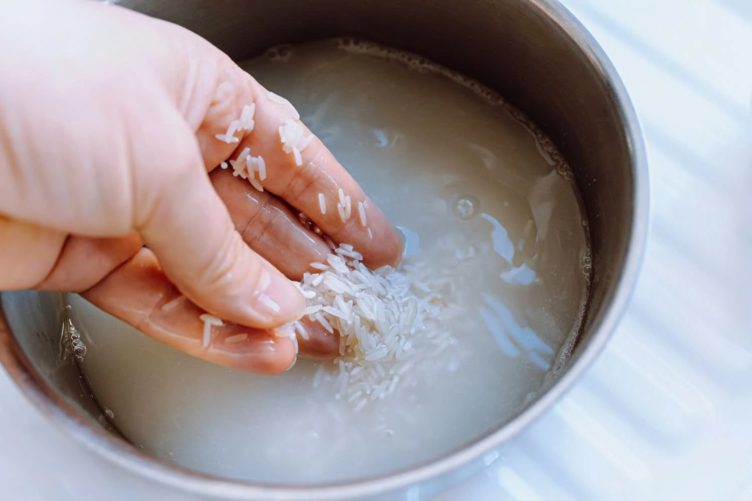 Rửa mặt bằng nước vo gạo mỗi ngày có tốt không?