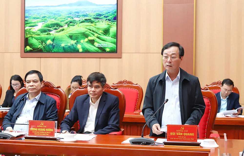 The arrangement and streamlining of the political system apparatus must follow the Central’s instructions.