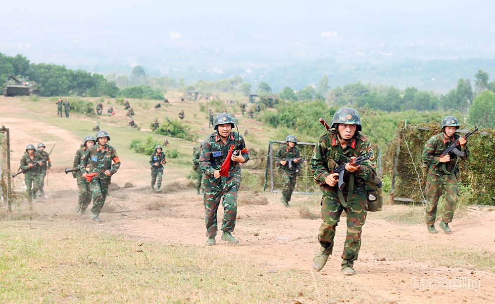 “Lá chắn thép” bảo vệ vững chắc vùng Tây Bắc Tổ quốc