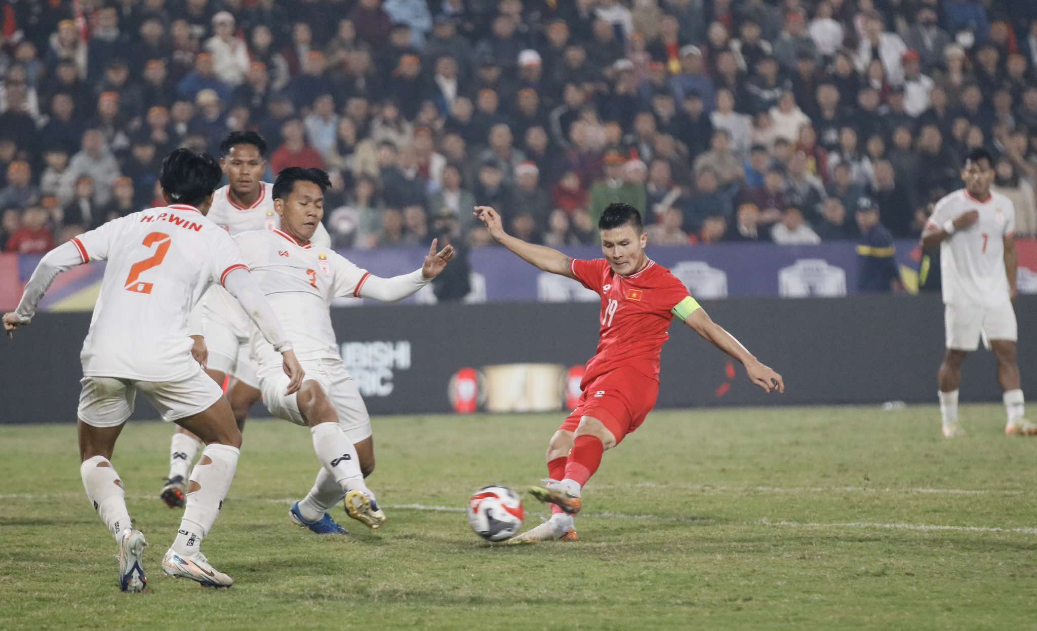 Chiến thắng trước Myanmar, Đội tuyển Việt Nam gặp Singapore tại Bán kết ASEAN Cup năm 2024