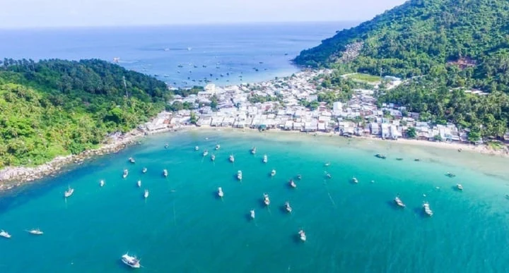 Hoang sơ đảo Hòn Sơn ở Kiên Giang