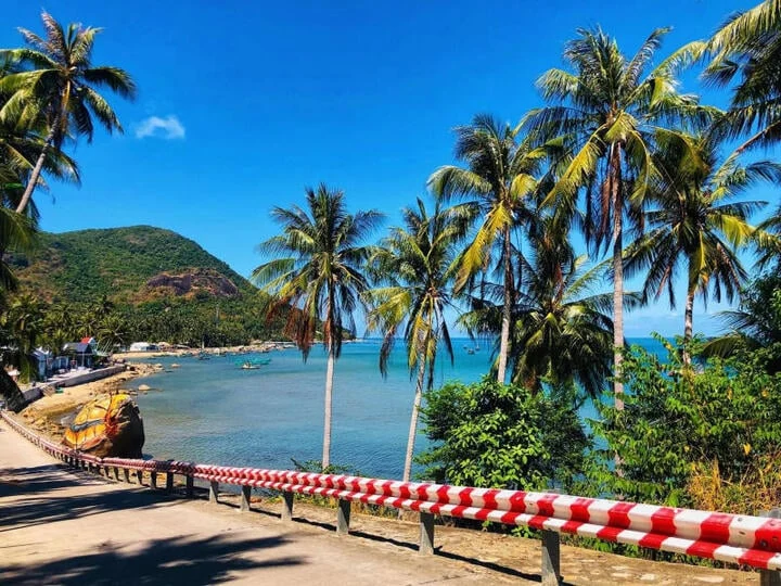 Hoang sơ đảo Hòn Sơn ở Kiên Giang