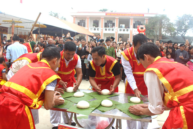 The Art of making Banh Chung and Banh Giay in the Land of the Hung Kings