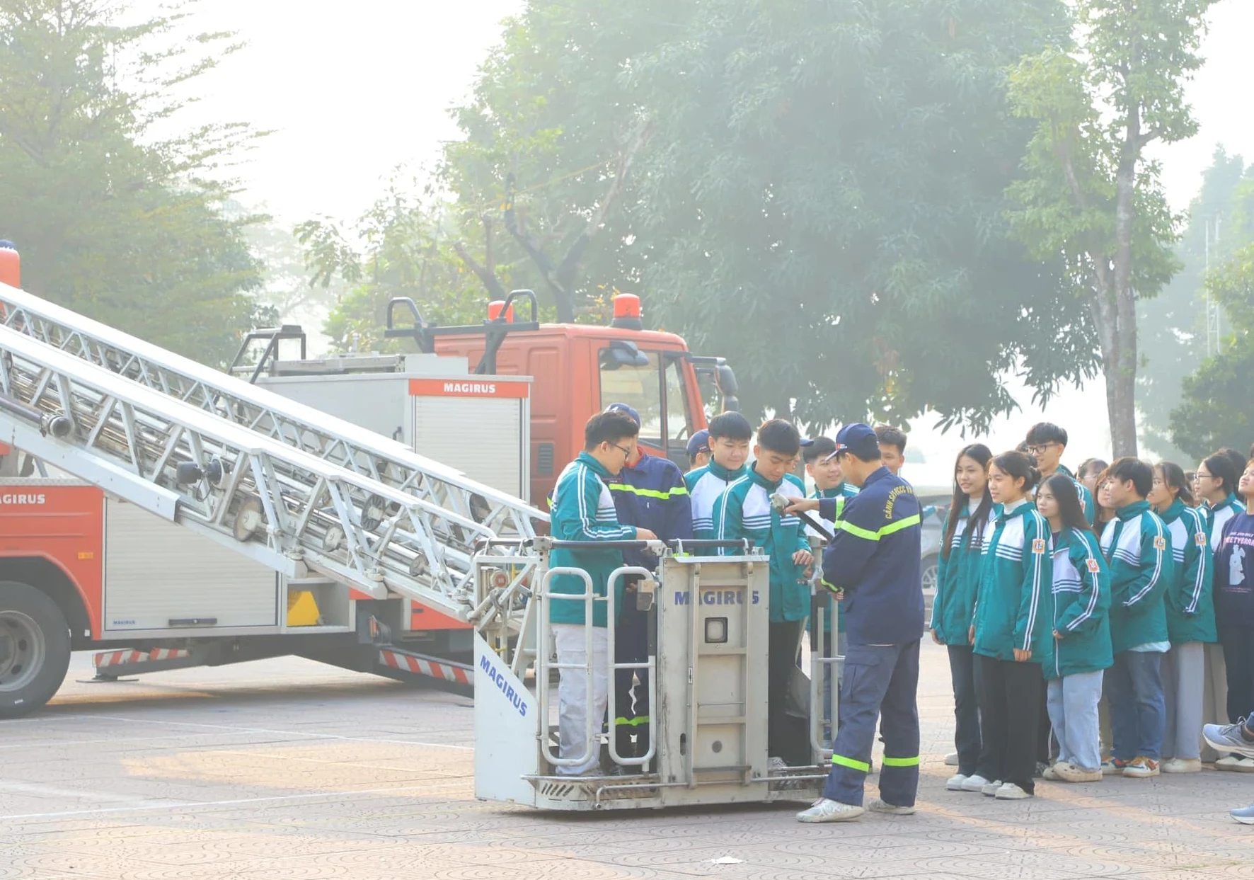 Tuyên truyền, trải nghiệm, thực hành chữa cháy và cứu nạn cứu hộ tại trường học