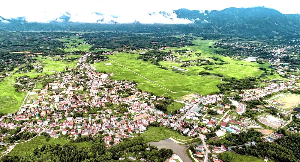 Prioritizing resources for infrastructure investment in ethnic minority areas