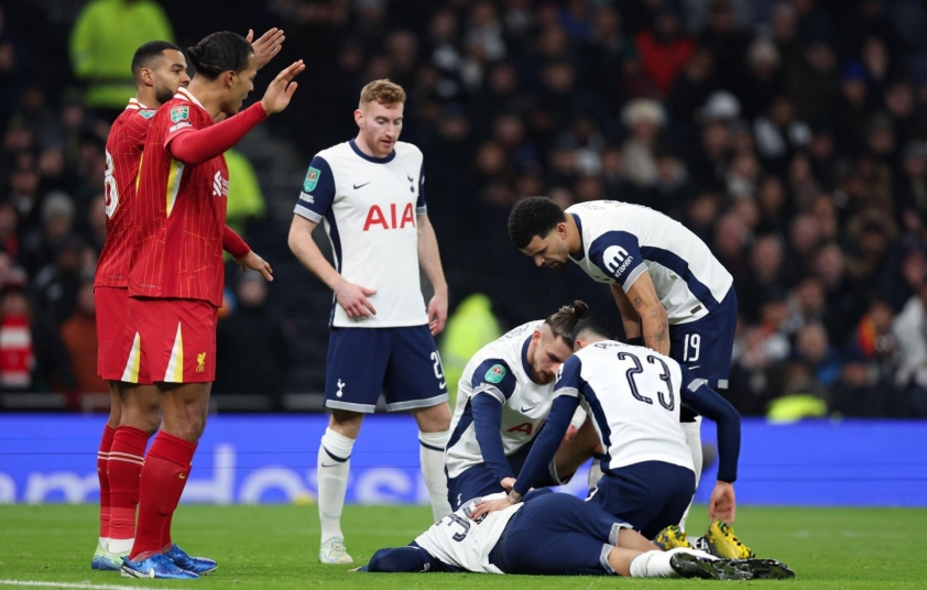 Tottenham quật ngã Liverpool, đặt một chân vào chung kết Carabao Cup