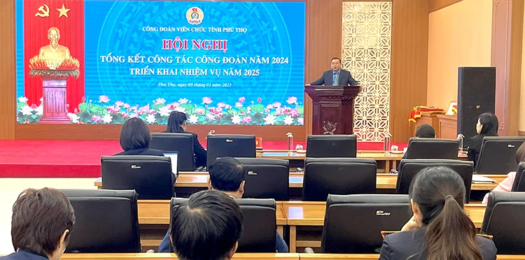 Công đoàn viên chức tỉnh tiếp tục đẩy mạnh hoạt động chăm lo đời sống, bảo vệ quyền lợi cho đoàn viên công đoàn
