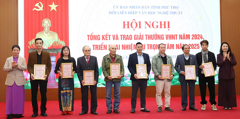 Hội nghị tổng kết và trao giải thưởng Văn học Nghệ thuật năm 2024