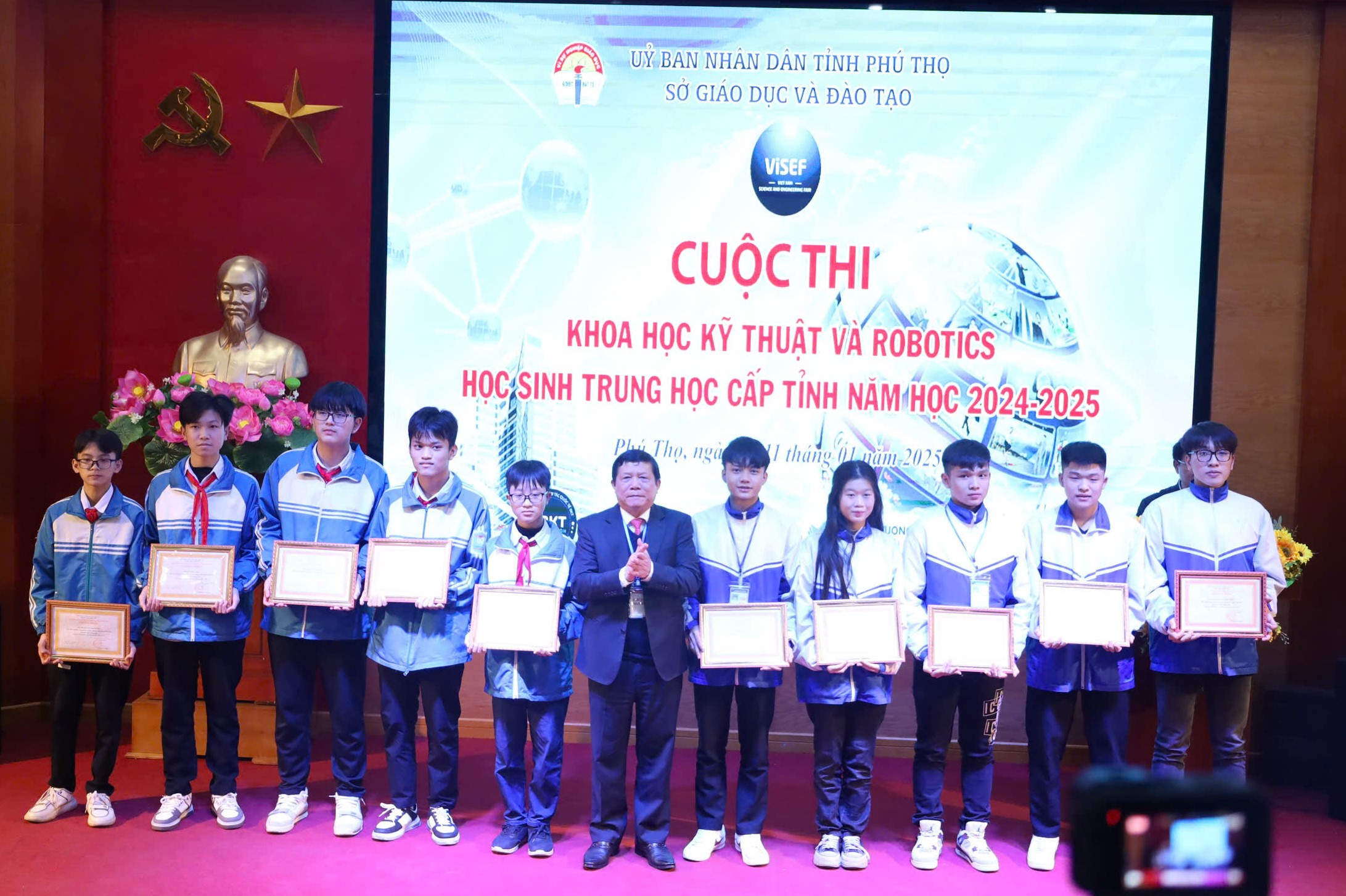 Bế mạc cuộc thi Khoa học kỹ thuật và cuộc thi Robotics dành cho học sinh trung học cấp tỉnh