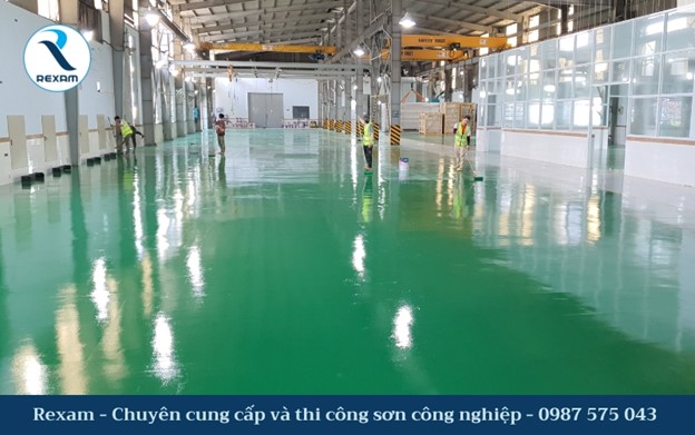 Báo giá thi công sơn epoxy giá rẻ: Nên chọn thời điểm thi công nào phù hợp?