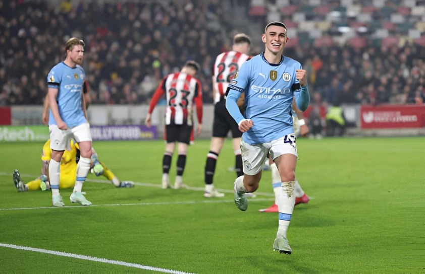 Dẫn trước 2 bàn, Man City vẫn mất điểm đầy cay đắng