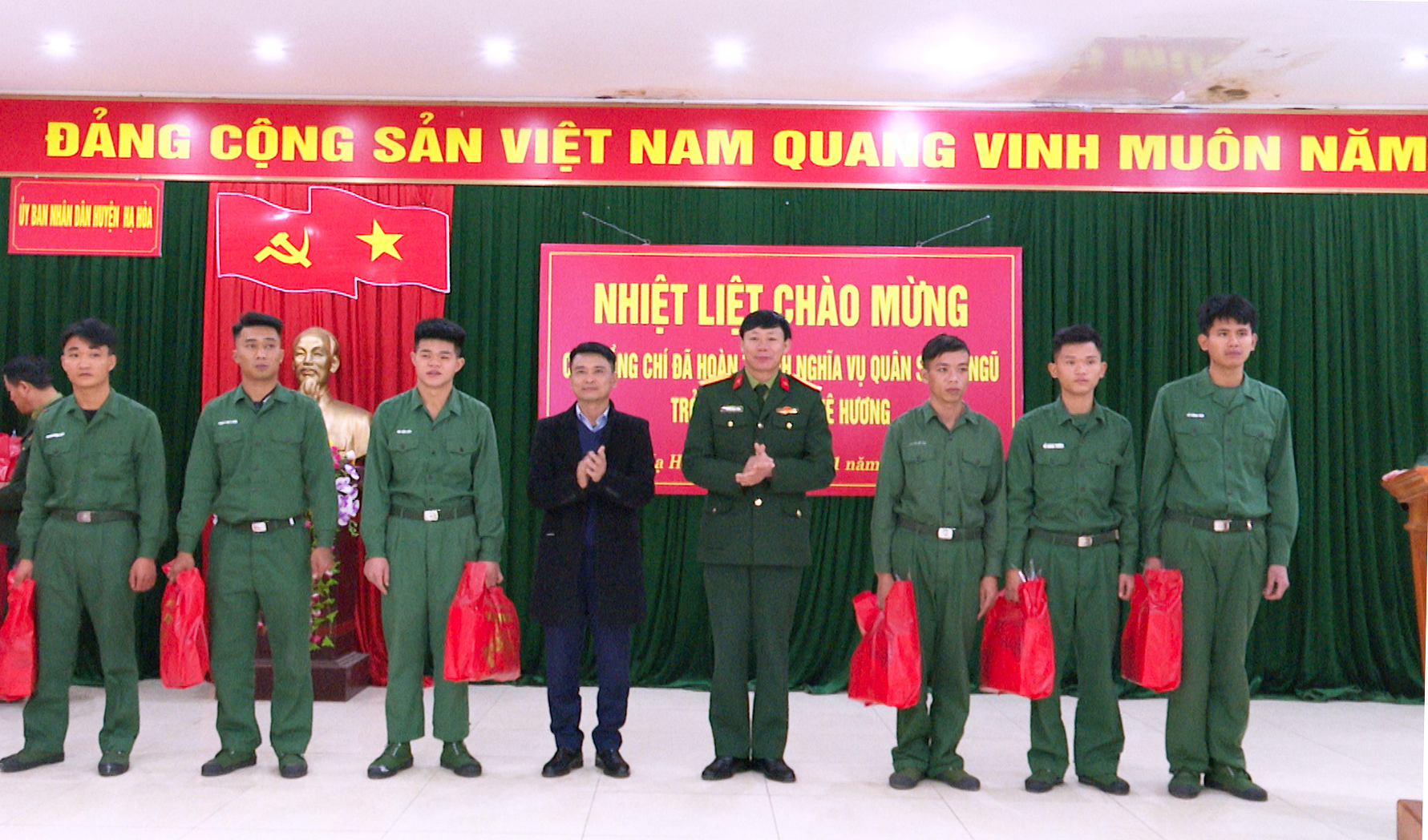 Hạ Hòa đón quân nhân hoàn thành nghĩa vụ quân sự tại ngũ trở về quê hương