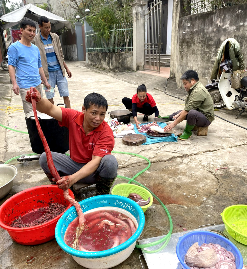 “Đụng lợn” ngày Tết