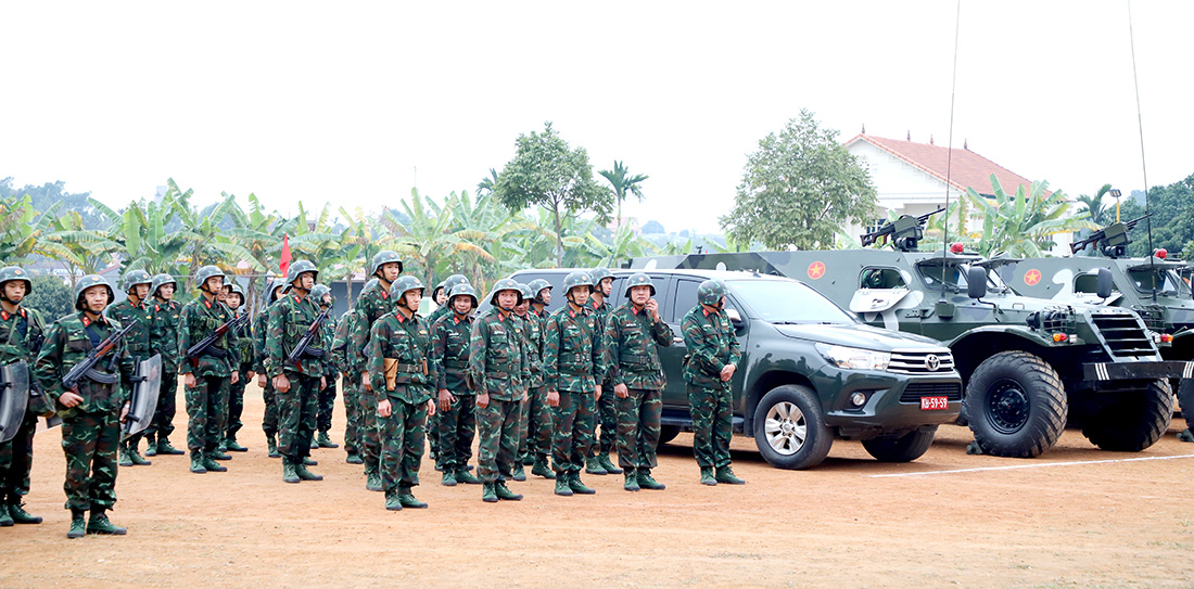 Bí thư Tỉnh ủy Bùi Minh Châu thăm, chúc Tết Đại đội Trinh sát - Cơ giới, Bộ CHQS tỉnh