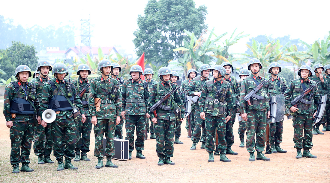 Bí thư Tỉnh ủy Bùi Minh Châu thăm, chúc Tết Đại đội Trinh sát - Cơ giới, Bộ CHQS tỉnh