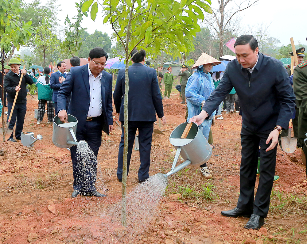 Phú Thọ phát động “Tết trồng cây đời đời nhớ ơn Bác Hồ” Xuân Ất Tỵ