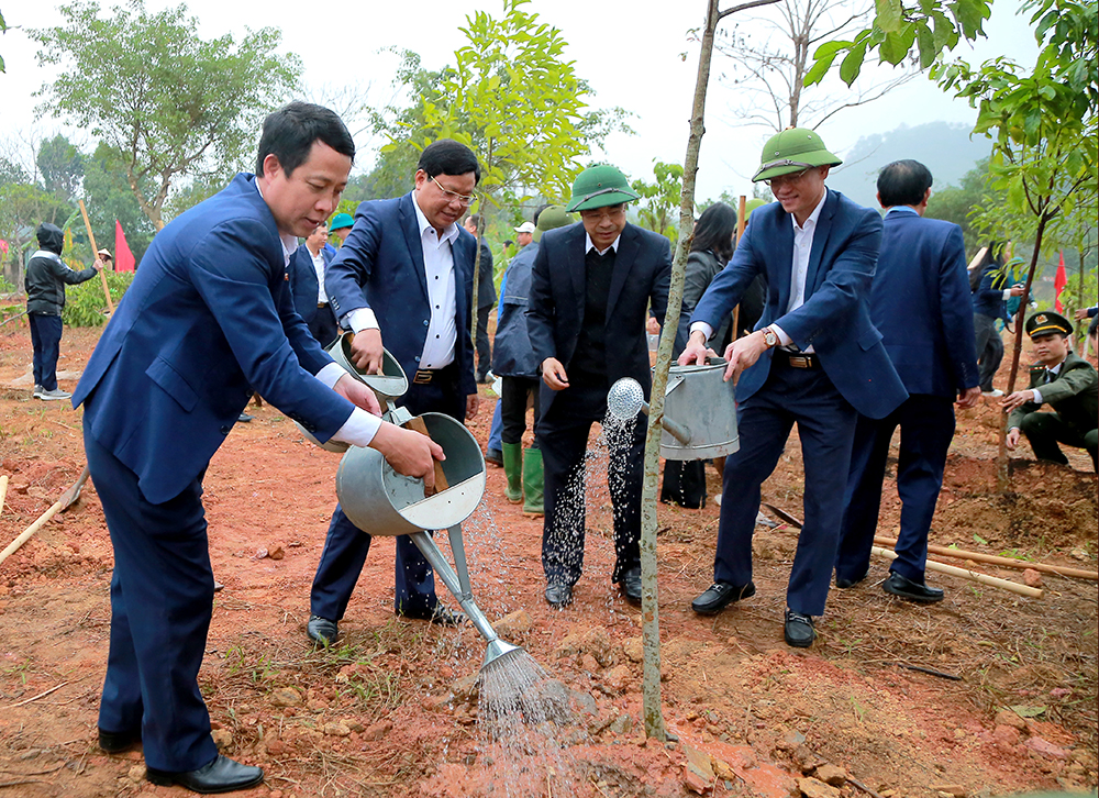 Phú Thọ phát động “Tết trồng cây đời đời nhớ ơn Bác Hồ” Xuân Ất Tỵ