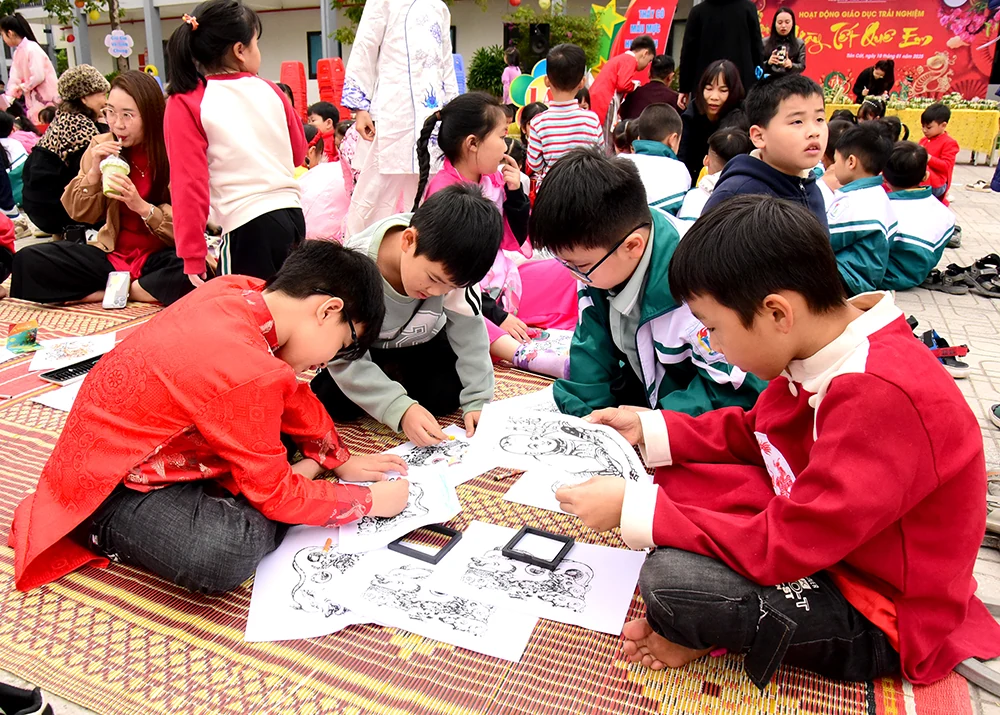Exciting Experiences of Traditional Tet Festival