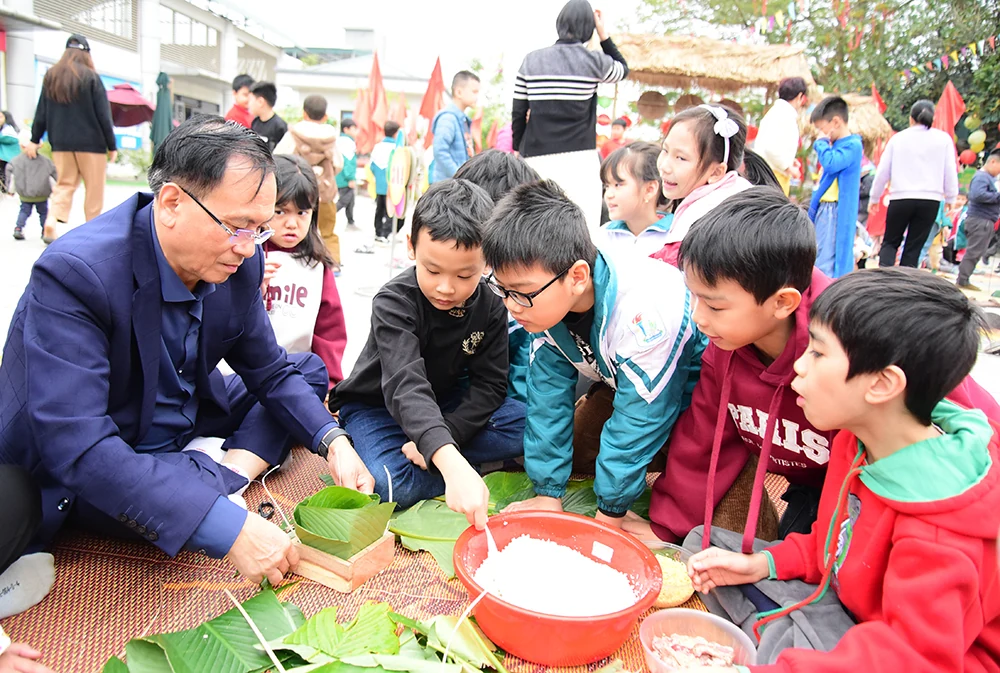 Exciting Experiences of Traditional Tet Festival