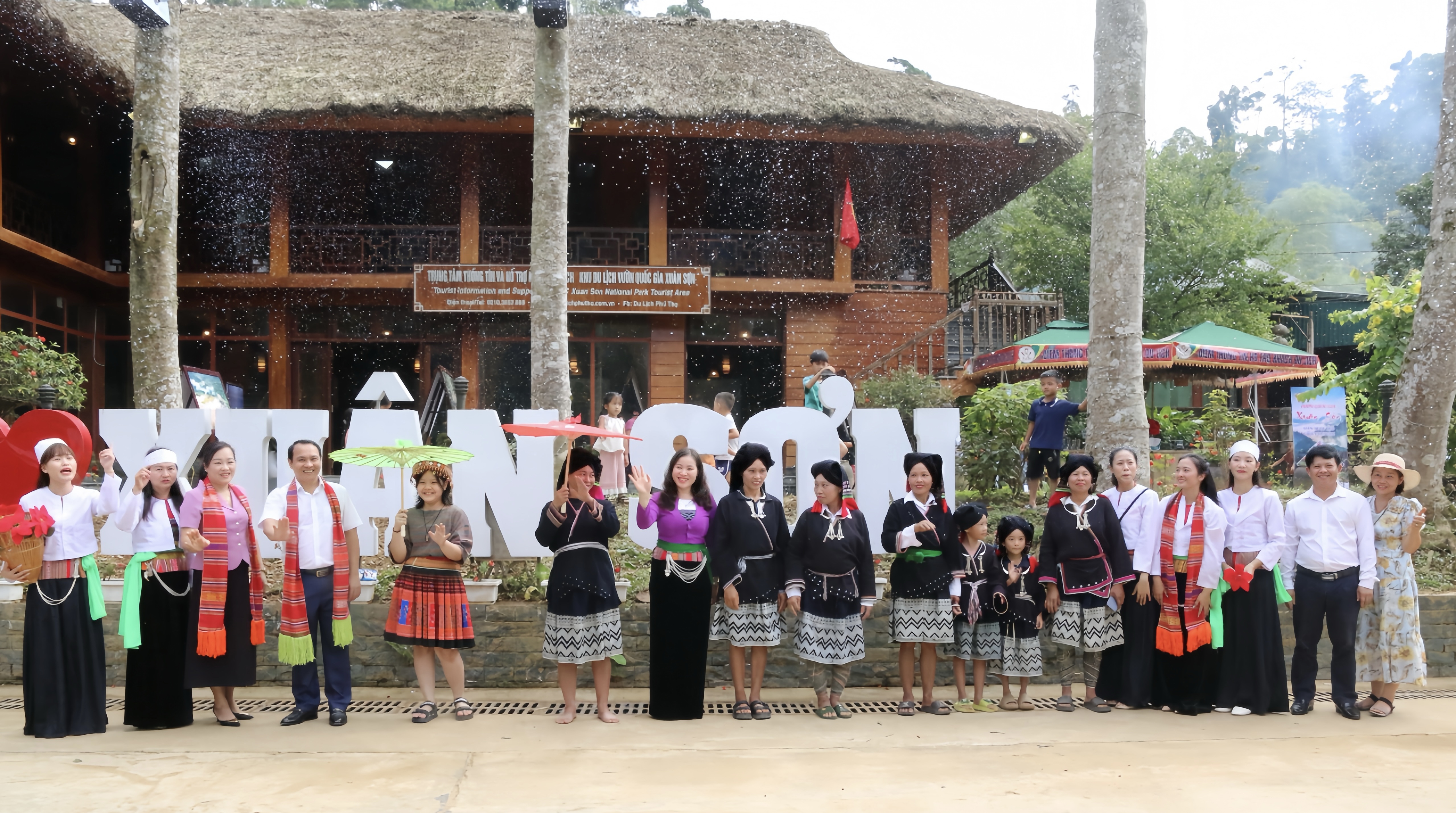 Phu Tho: Welcoming over 13,800 Tourists on the First Day of the New Year 2025