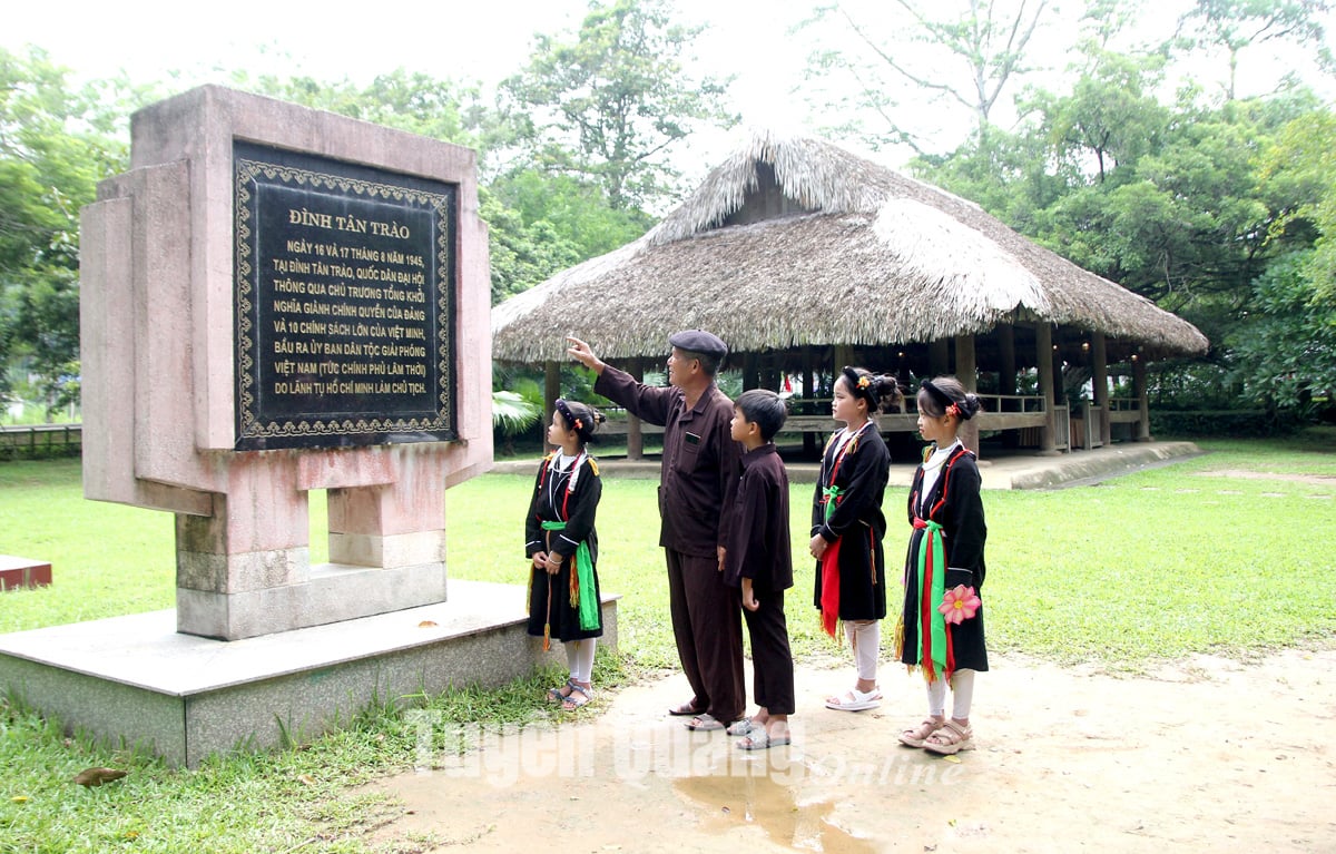 Du xuân xứ Tuyên