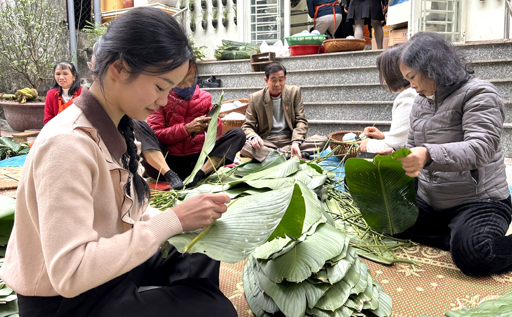 Người trẻ san sẻ yêu thương