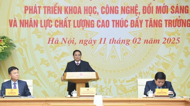 Thúc đẩy công nghệ và đổi mới sáng tạo