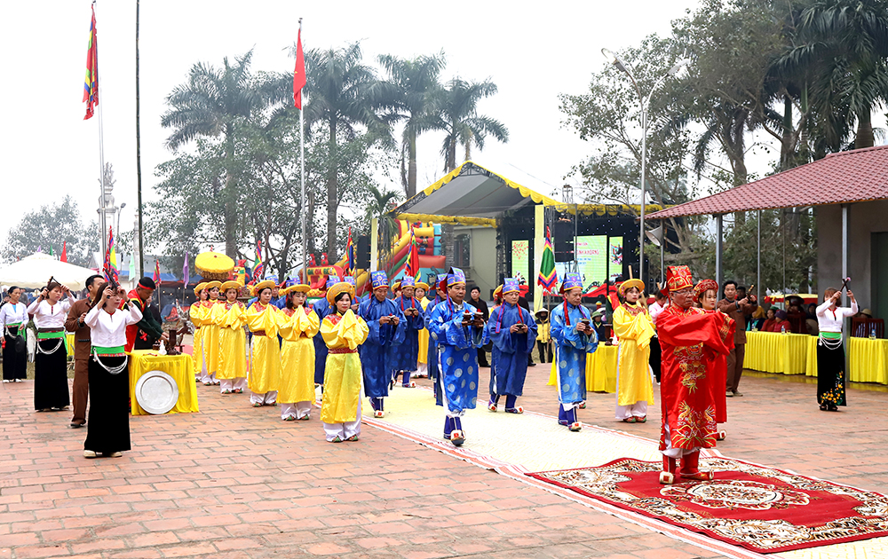 Traditional Khoang Communal House Festival in 2025