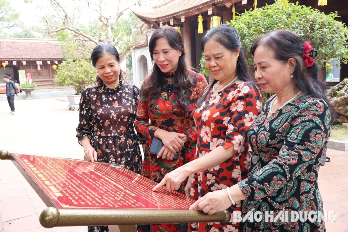 Côn Sơn - Kiếp Bạc ghi dấu ấn đẹp trong lòng du khách