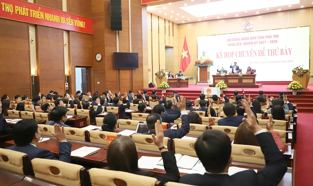 Nghị quyết hành lập , tổ chức lại các cơ quan chuyên môn thuộc Ủy ban nhân dân tỉnh Phú Thọ