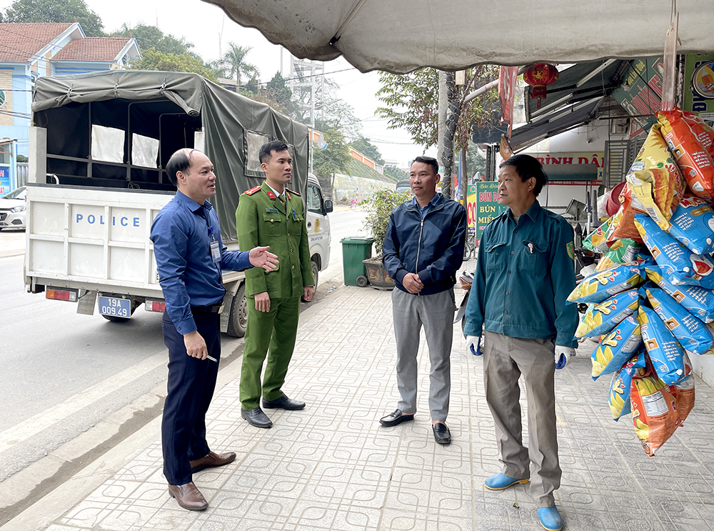 Tăng cường công tác giải tỏa hành lang an toàn giao thông