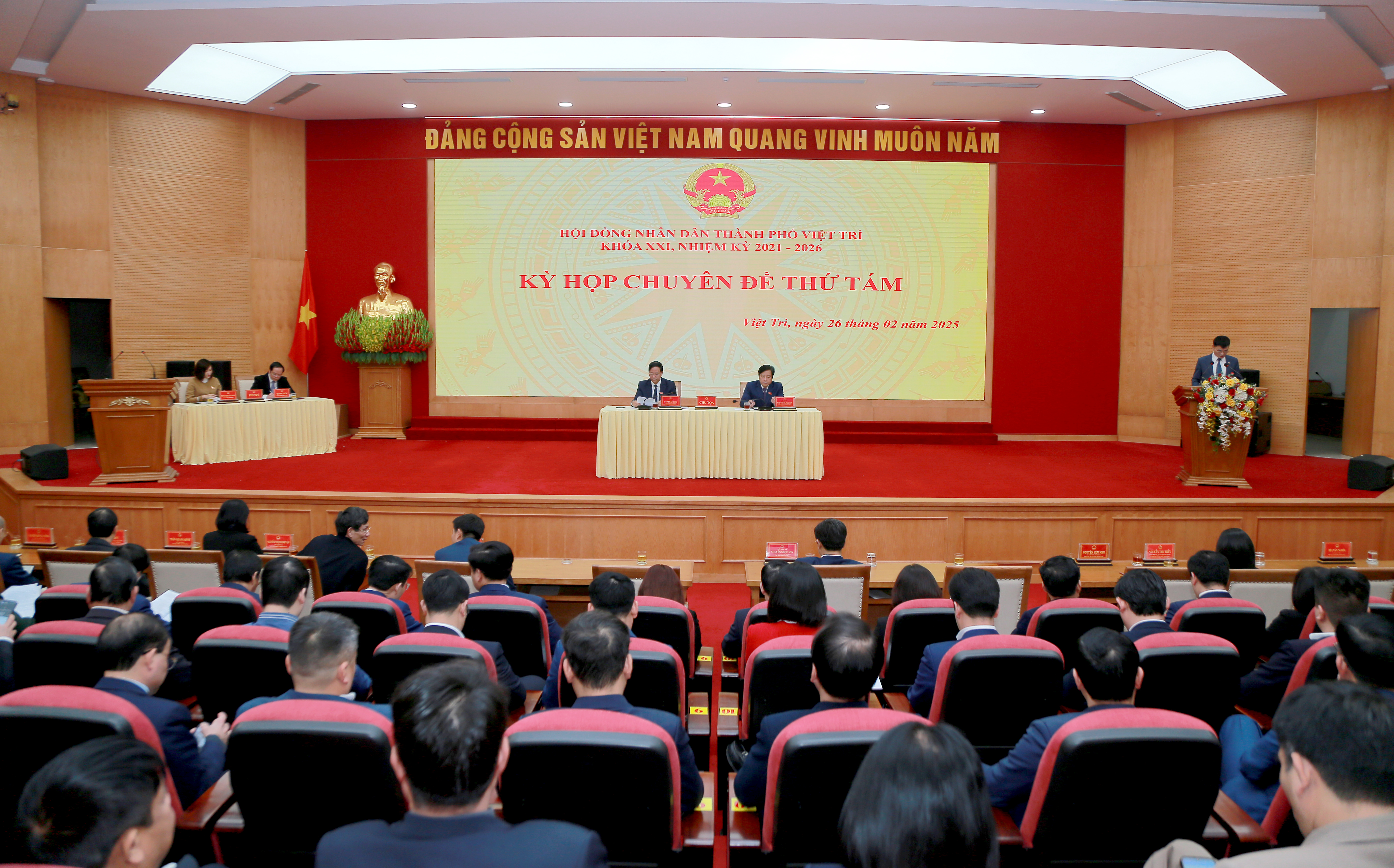 The 8th Special Session of Viet Tri City People’s Council (Term XXI, 2021-2026)