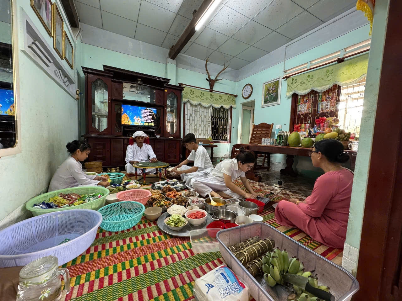 Nét đẹp văn hóa của người Chăm Bàni trong tháng Ramưvan