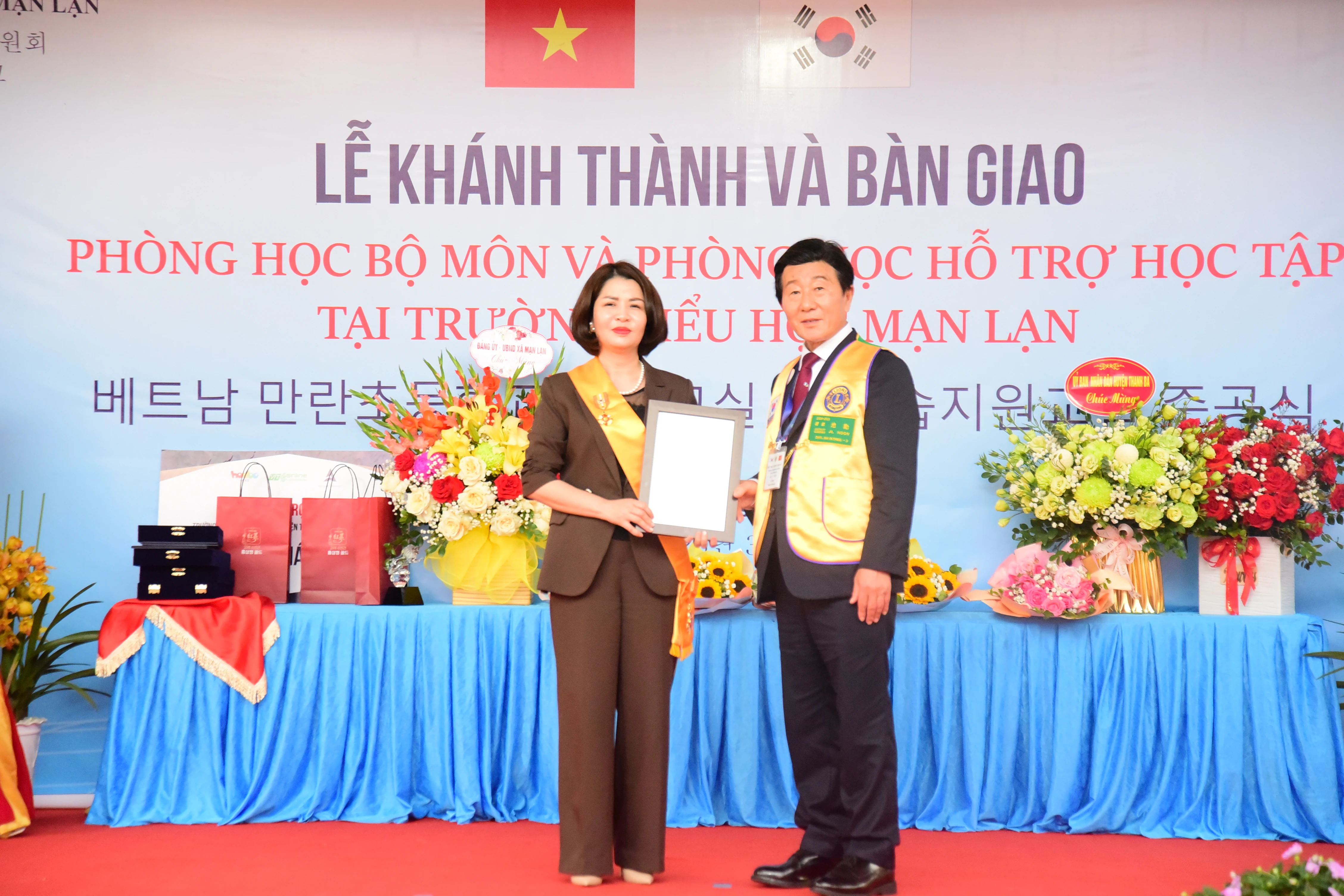 Khánh thành và bàn giao phòng học bộ môn và phòng học hỗ trợ học tập