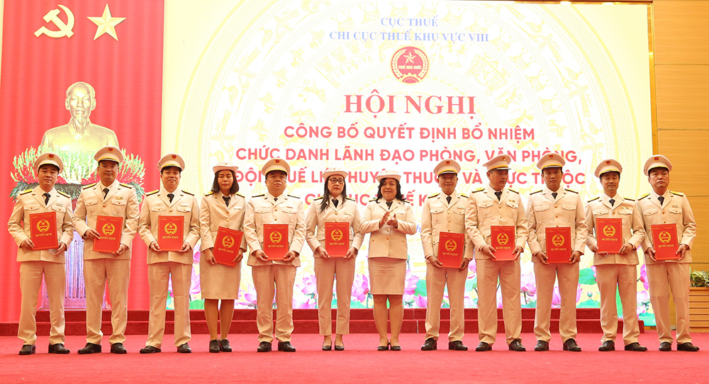 Chi cục Thuế Khu vực VIII: Công bố quyết định bổ nhiệm các chức danh lãnh đạo phòng, đội