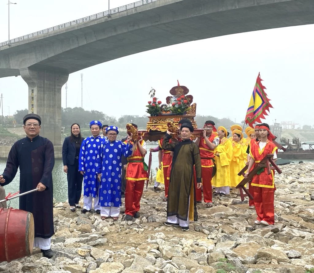 Quach A Nuong Temple Traditional Festival