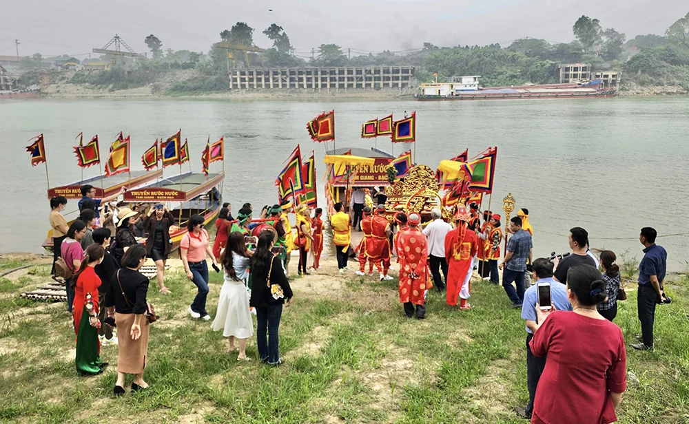 Để du lịch tâm linh trở thành điểm đến bốn mùa